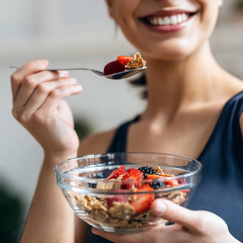 El desayuno más sano según la doctora Monique Tello, de Harvard, tiene estos 3 ingredientes