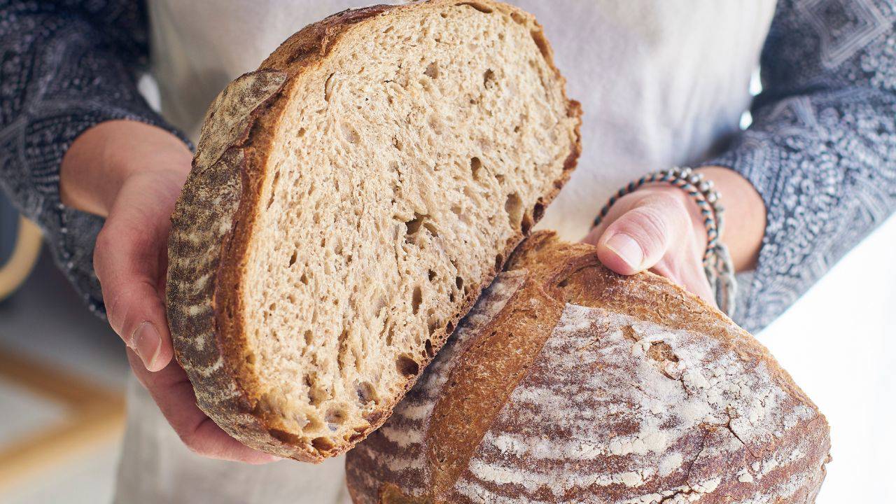 Boticaria García aclara si es mejor el pan de trigo o el de centeno: "Son más o menos iguales mientras sean…"