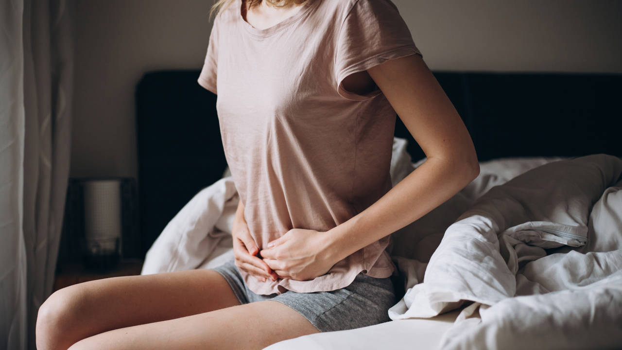 Los 3 ejercicios que ayudan a reducir los síntomas del ovario poliquístico según la ciencia