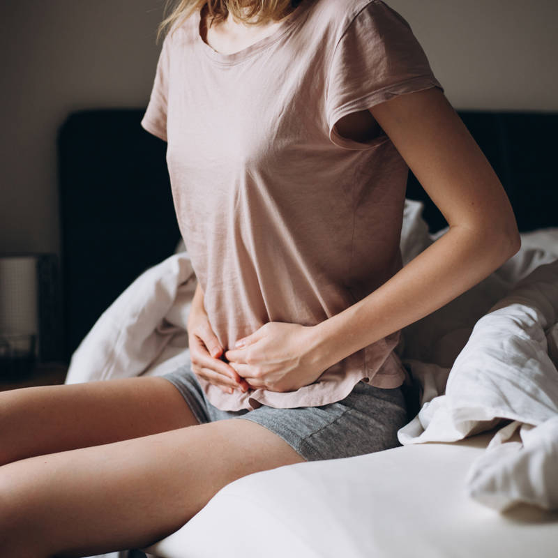 Los 3 ejercicios que ayudan a reducir los síntomas del ovario poliquístico según la ciencia