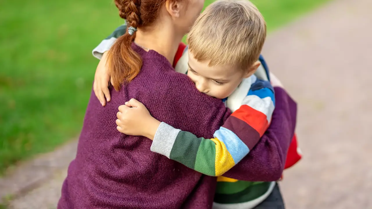 Los pediatras alertan: qué hacer para reducir infecciones, enfermedades respiratorias y problemas de salud mental en los niños afectados por la DANA