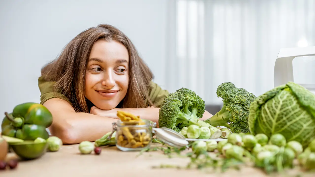 Tomar demasiada fibra en un día puede ser un error si quieres ir más al baño, según la nutricionista Júlia Farré