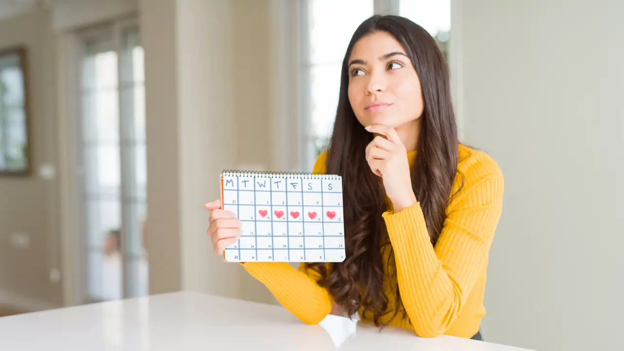 chica con calendario