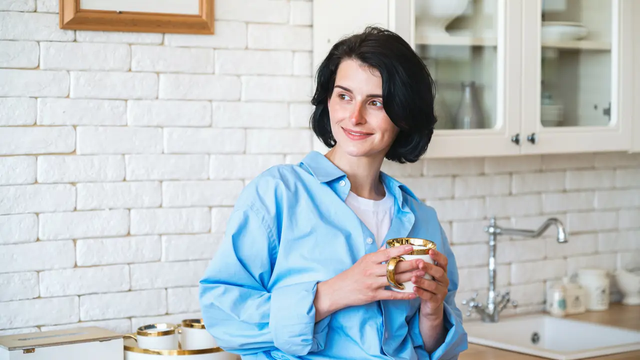 Mujer en el cocina