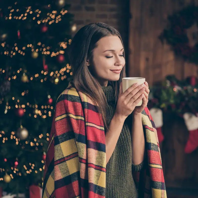 El té que hay que beber en Navidad: calma el estómago y reduce la hinchazón y la acidez