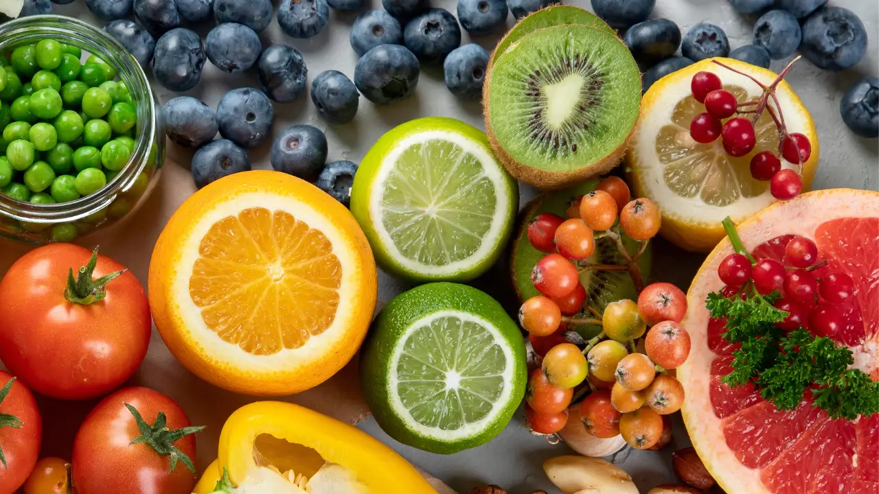 ¿Qué fruta tiene más vitamina C? Estas son las 25 frutas con mayor poder antioxidante, según los nutricionistas