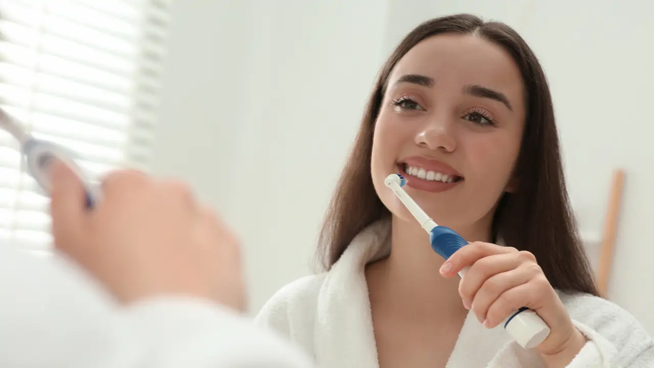 ¿Los dentistas realmente recomiendan los cepillos de dientes eléctricos?