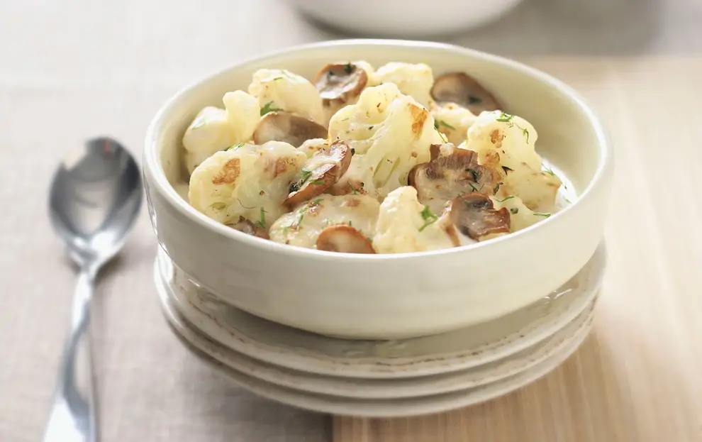 coliflor con champiñones y bechamel 