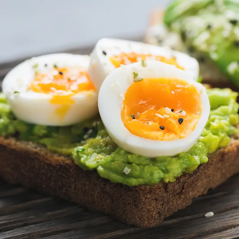 10 desayunos proteicos que se preparan en un santiamén y que están deliciosos