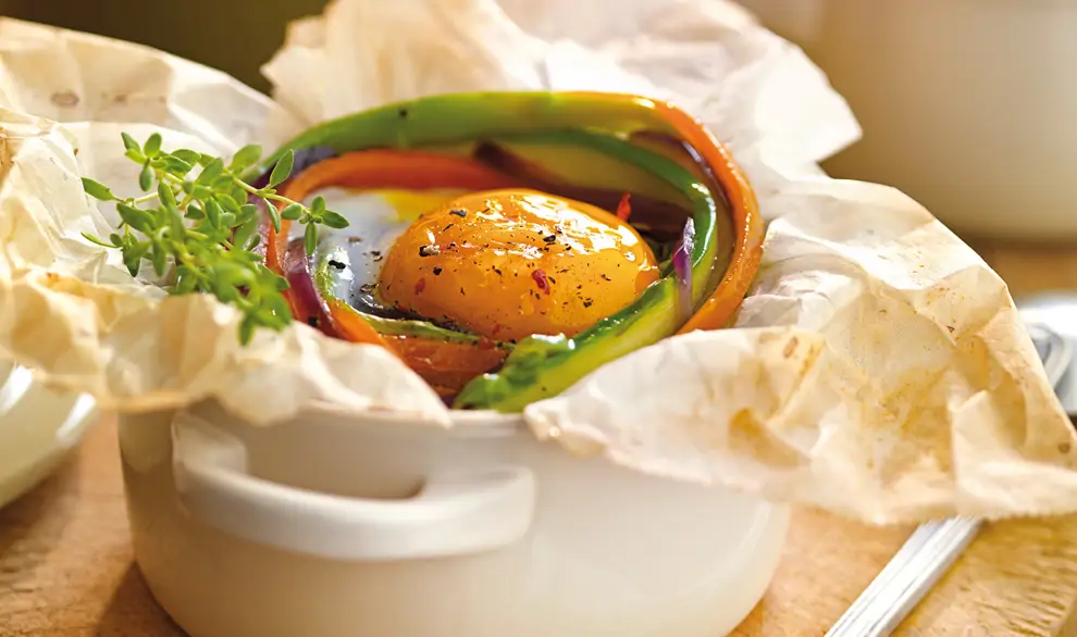 Huevos en papillote a la hortelana