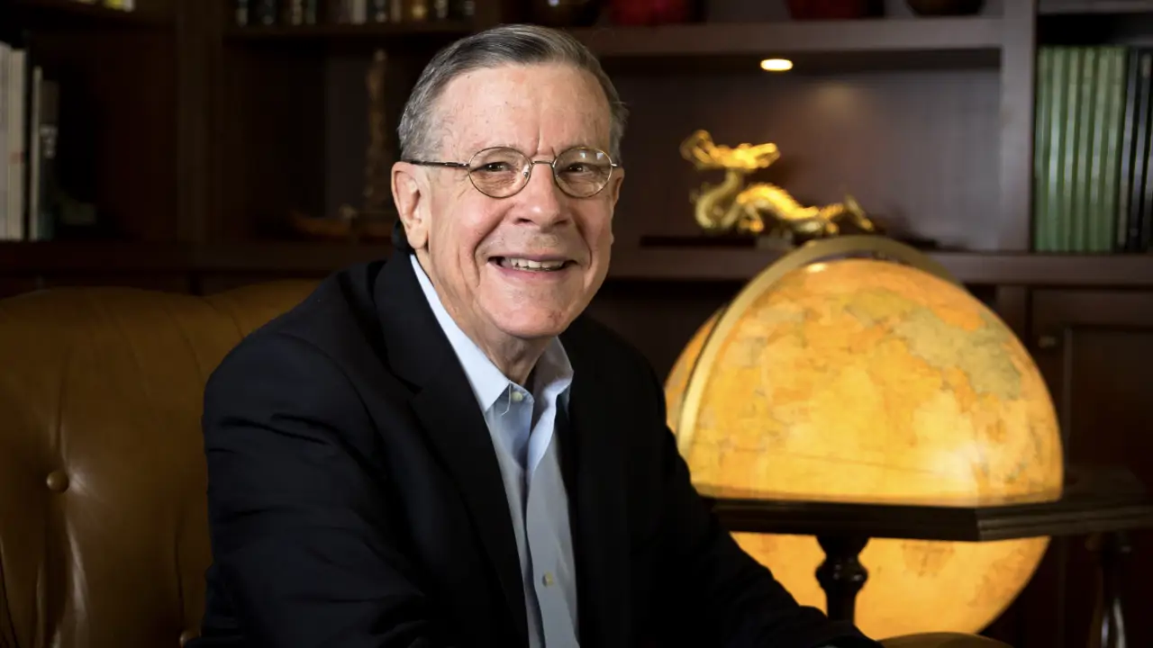 Ed Diener, psicólogo y autoridad mundial en felicidad: “Todo el mundo tiene problemas, y lo que uno debe entender es que esas decepciones no te definen, y que puedes seguir adelante con una actitud positiva”