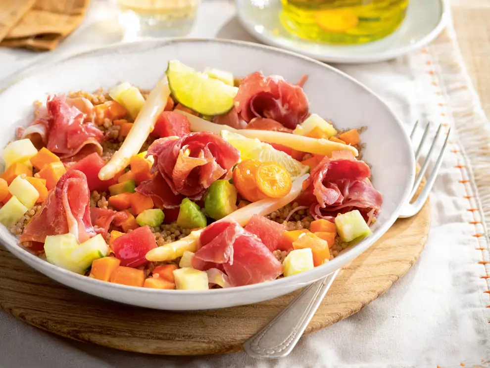 quinoa con jamón y aguacate