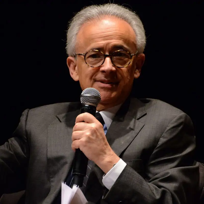 António Damásio (81), neurocientífico: "La mayoría de nuestras decisiones están moldeadas por estados somáticos relacionados con el castigo y la recompensa"