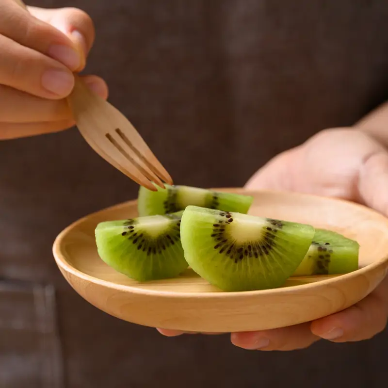 Sebastián Arrieta, médico especialista en nutrición: “Hay una fruta especialmente indicada para irte a dormir, sobre todo si padeces insomnio; se trata del kiwi”