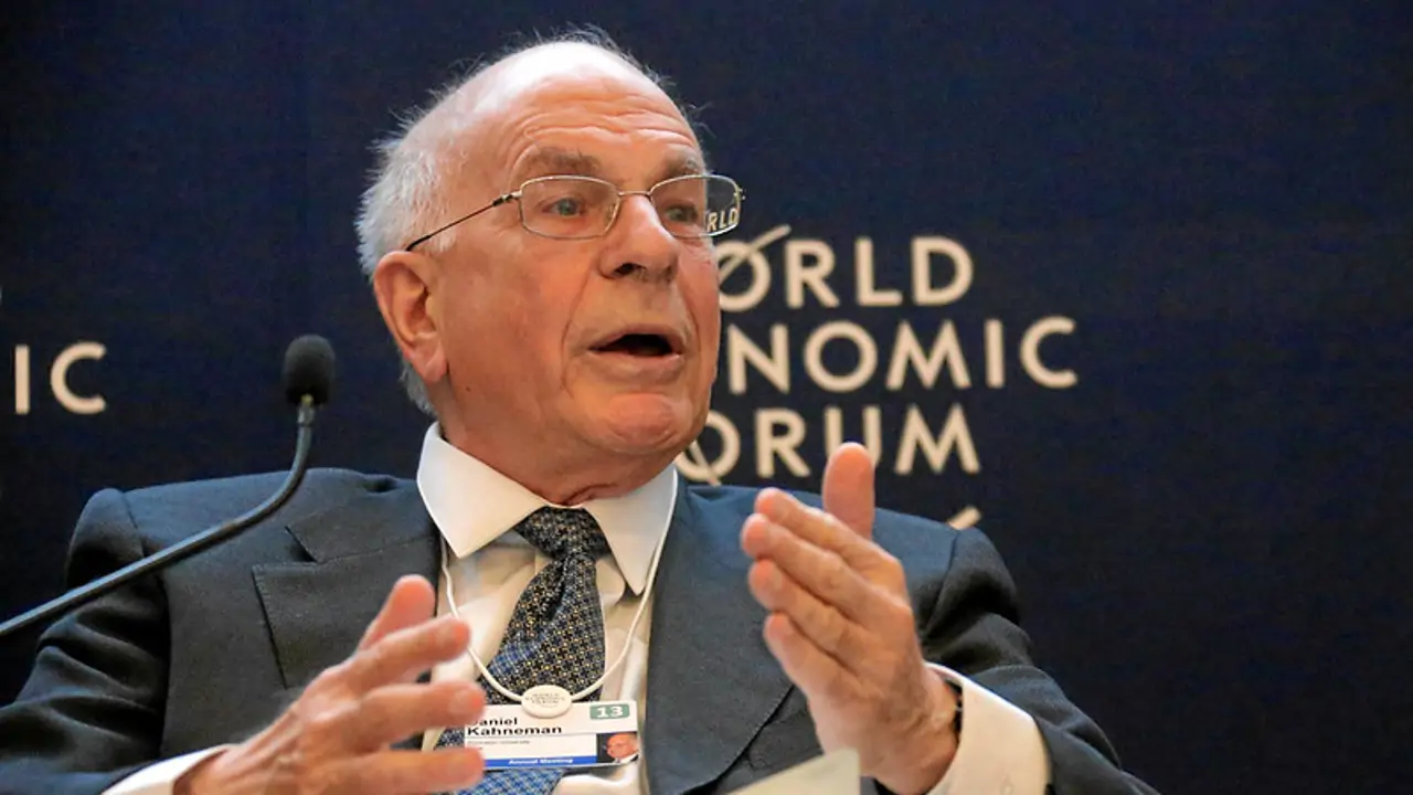 Daniel Kahneman, psicólogo y Premio Nobel: "La forma más fácil de aumentar la felicidad es controlar el uso que haces del tiempo. ¿Puedes encontrar más tiempo para hacer las cosas que te gustan?"
