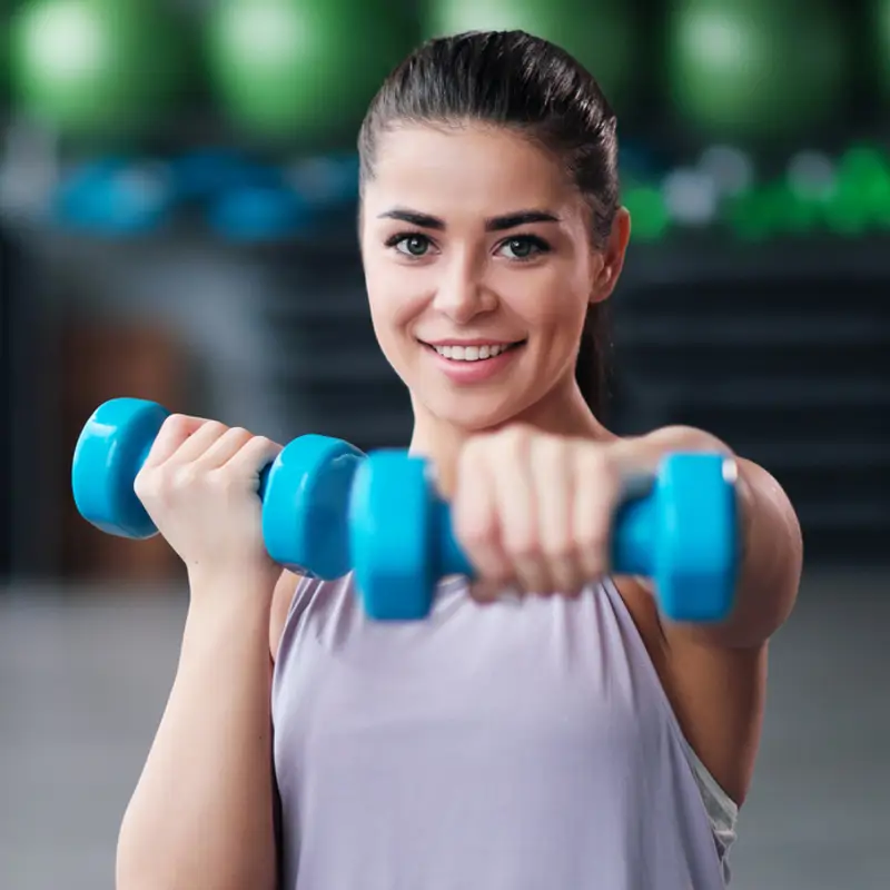 Mujer en el gimnasio