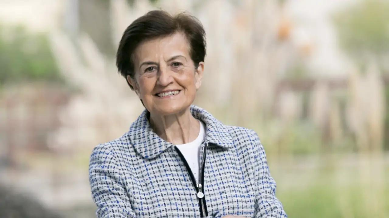 Adela Cortina (78), filósofa española: "La felicidad no consiste en consumir indefinidamente, es necesario cambiar las tornas sociales"