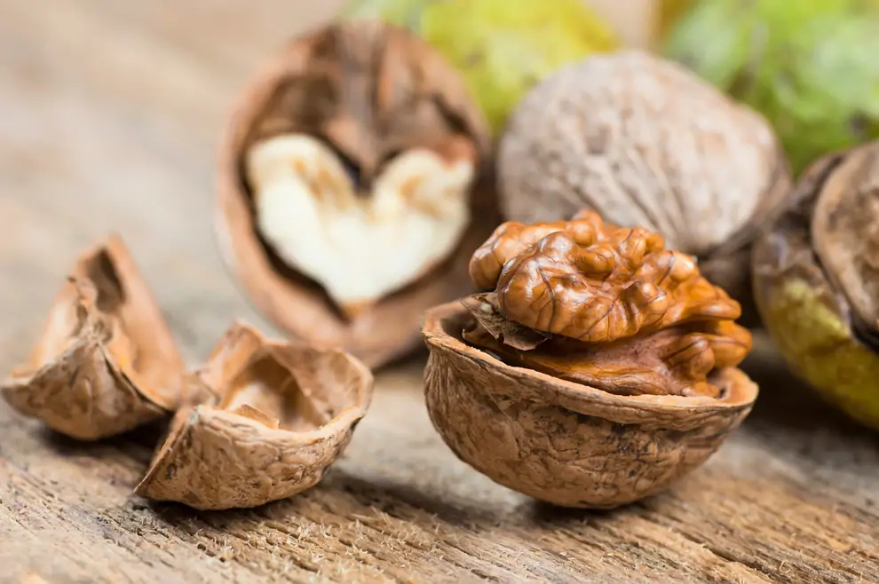 Comer nueces va bien para el colesterol
