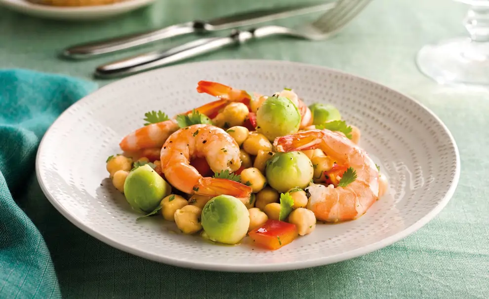 Ensalada de langostinos y garbanzos
