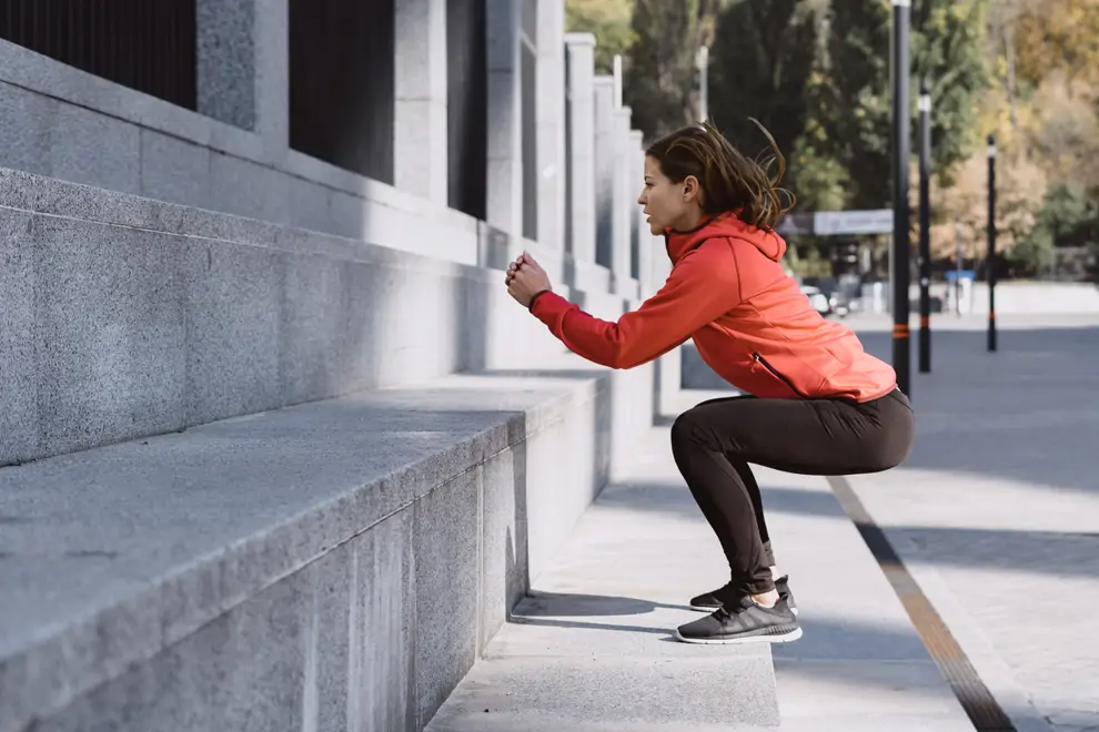 Squat jum ejercicio hitt de alta intensidad 