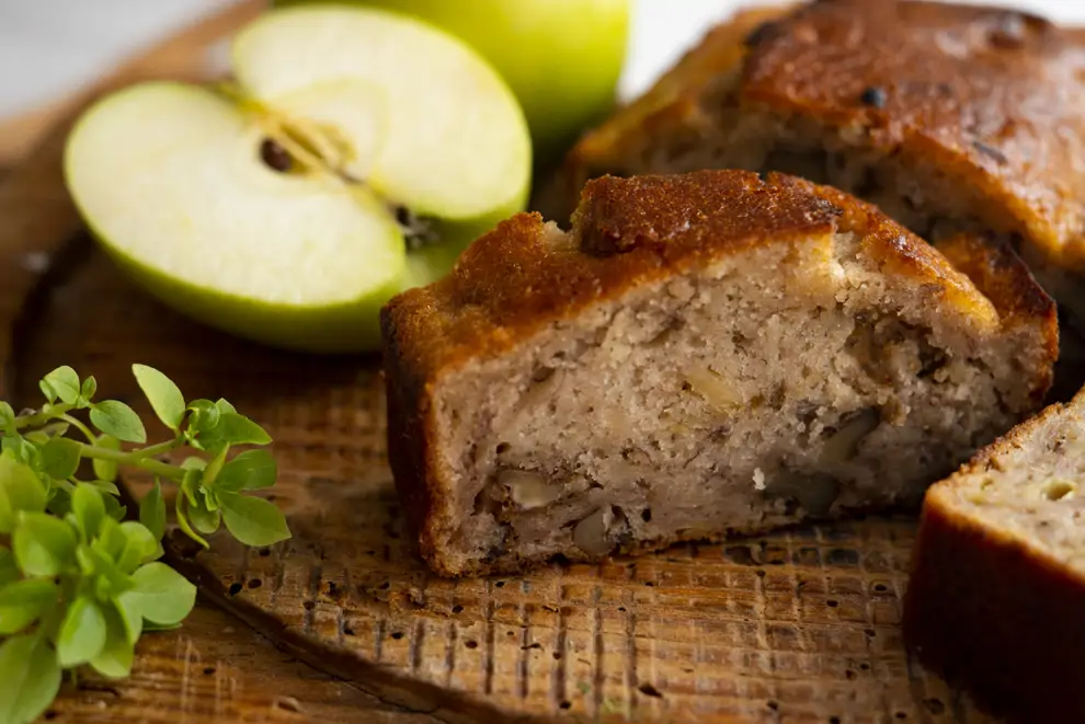 Bizcocho de manzana con nueces