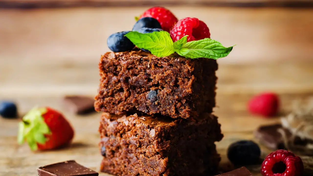 3 recetas fáciles de brownie sin azúcar y sin harina: en solo 5 pasos, ideales para desayunar o merendar