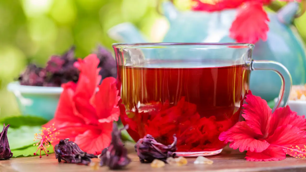 10 infusiones que ayudan a combatir la hipertensión en casa