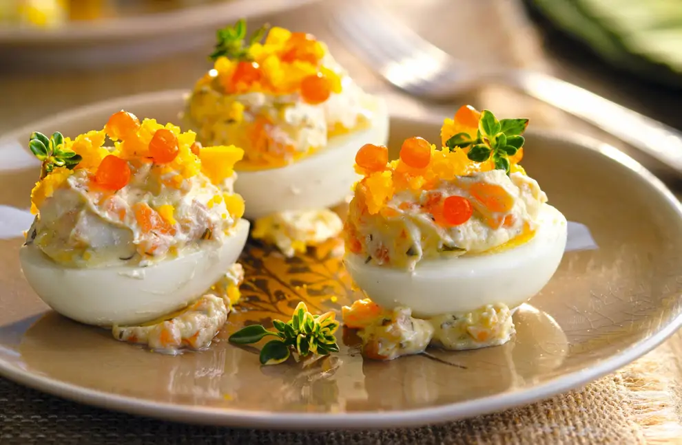 huevos rellenos de atún 
