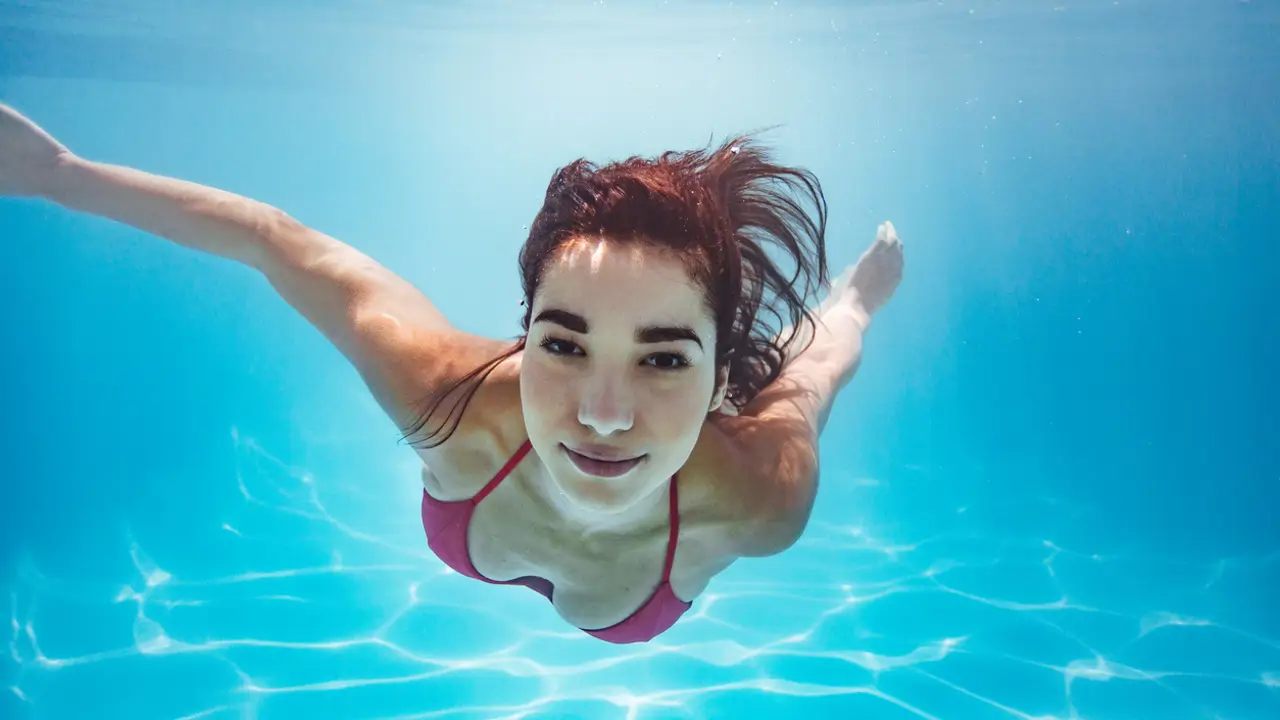 ¿Vas a piscinas municipales? Las recomendaciones de una científica para evitar riesgos