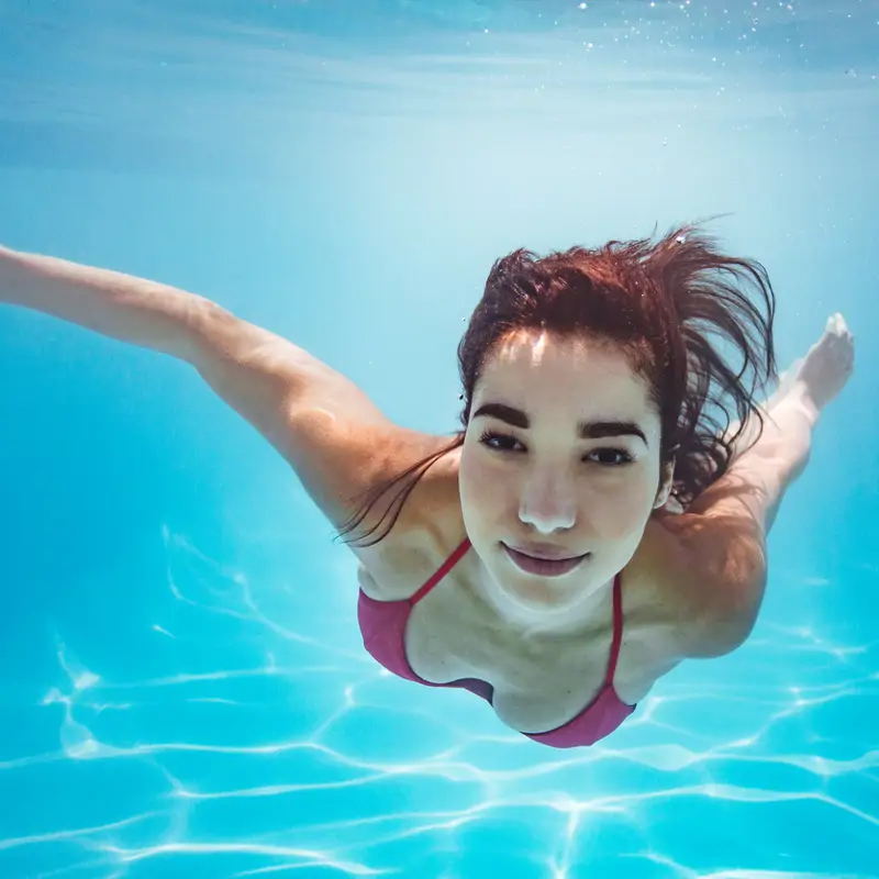 ¿Vas a piscinas municipales? Las recomendaciones de una científica para evitar riesgos