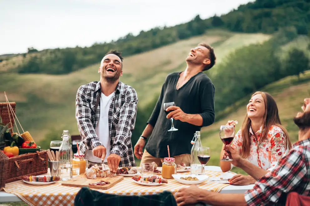 grupo amigos felices