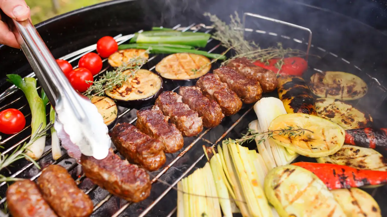 Barbacoa de carne y verduras