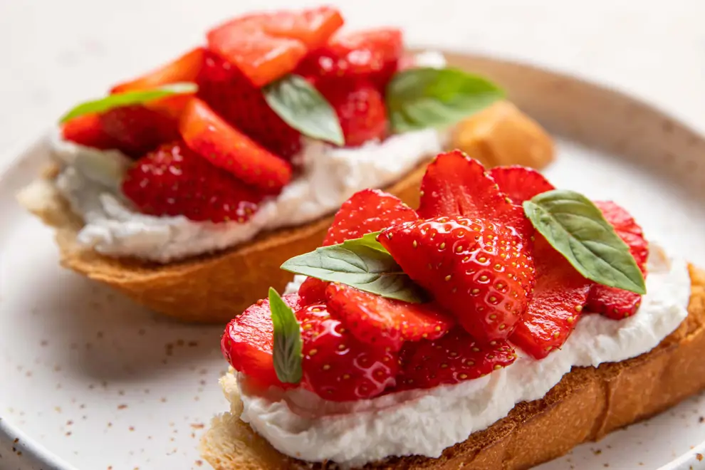 Entertainment news Celebrity gossip Movie and TV show updates Latest celebrity news Trending entertainment stories Tostada ricotta y fresas